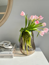 Load image into Gallery viewer, Ingolf Vase