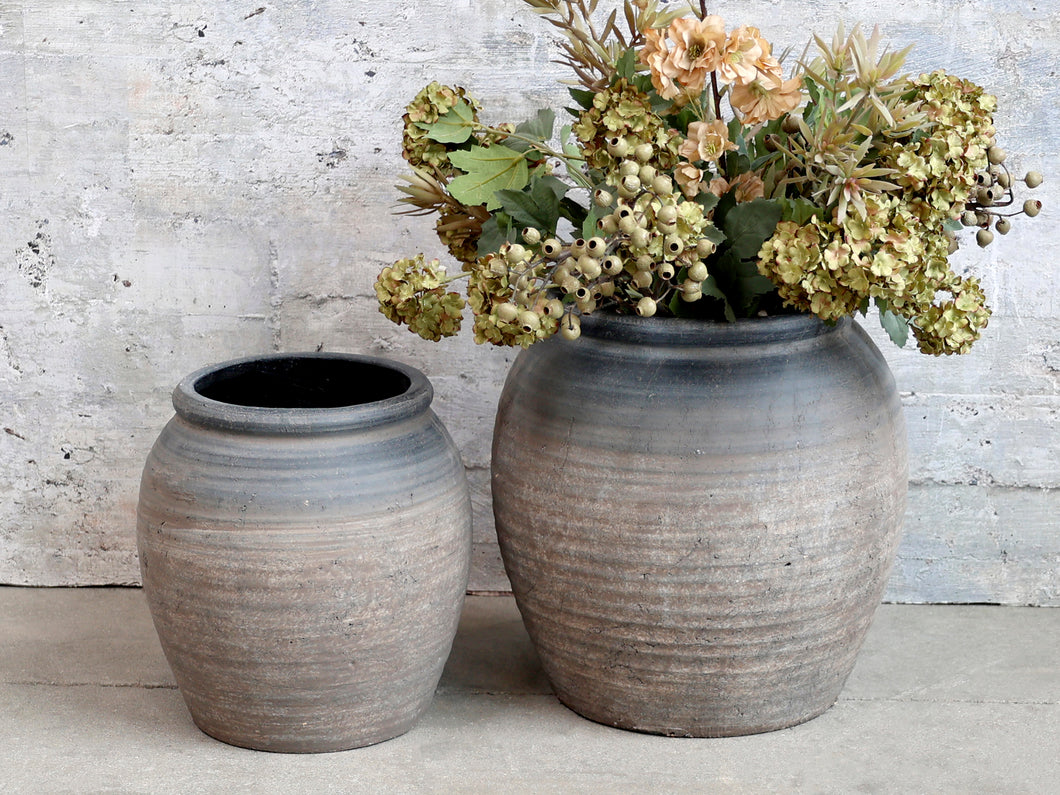 Washed Terracotta Vase (2 Sizes)